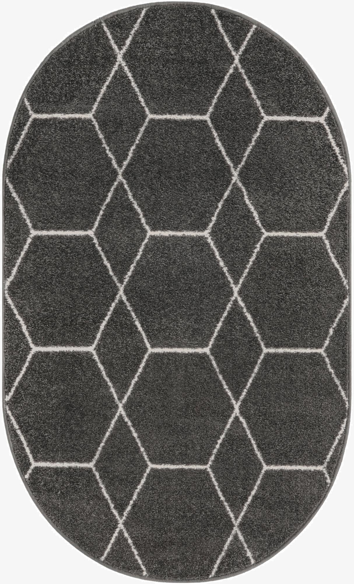  3' x 5' 3 Lattice Frieze Oval Rug