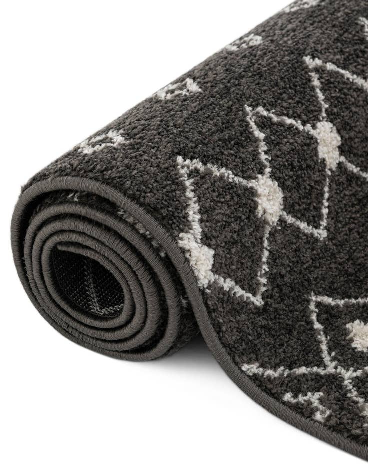 Detail image of  7' 10 x 10' Moroccan Trellis Oval Rug