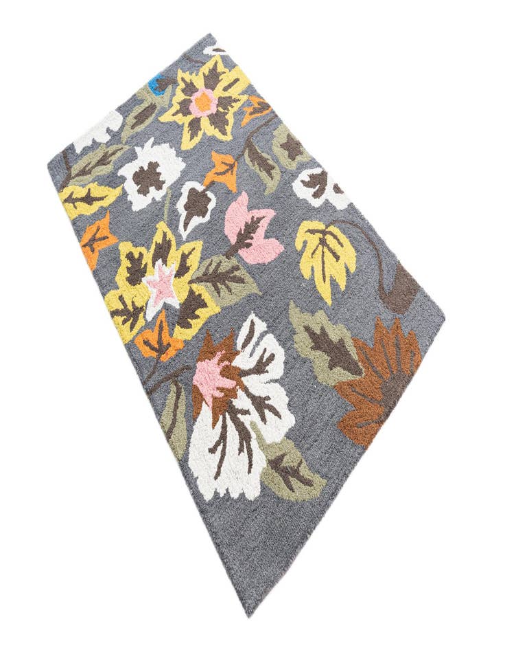 Detail image of  3' 1 x 4' 10 Agra Rug