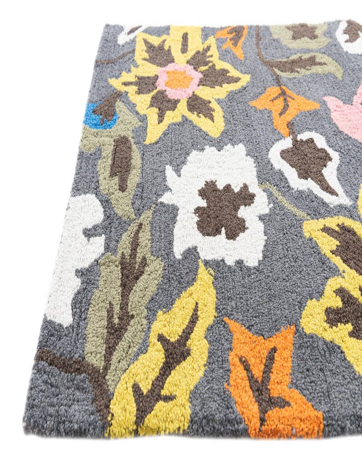 Detail image of  3' 1 x 4' 10 Agra Rug