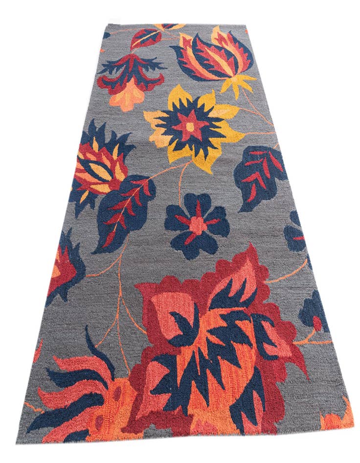 Detail image of  5' x 8' Agra Rug