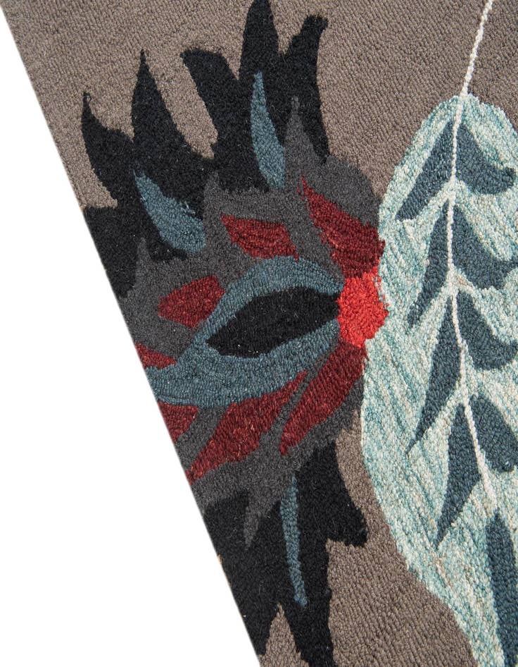Detail image of  5' x 8' Agra Rug