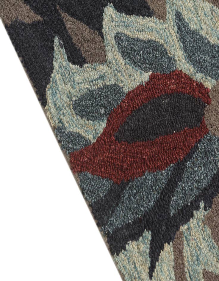 Detail image of  5' 1 x 8' 1 Agra Wool Rug