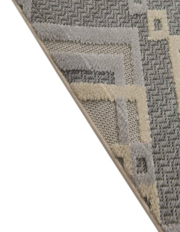 Detail image of  5' 3 x 7' 3 Arlo Rug