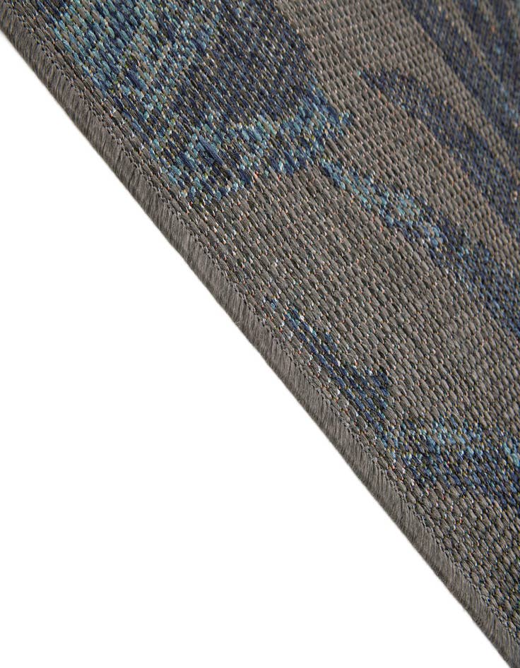 Detail image of  5' x 7' 5  Washable Baja Indoor / Outdoor Rug