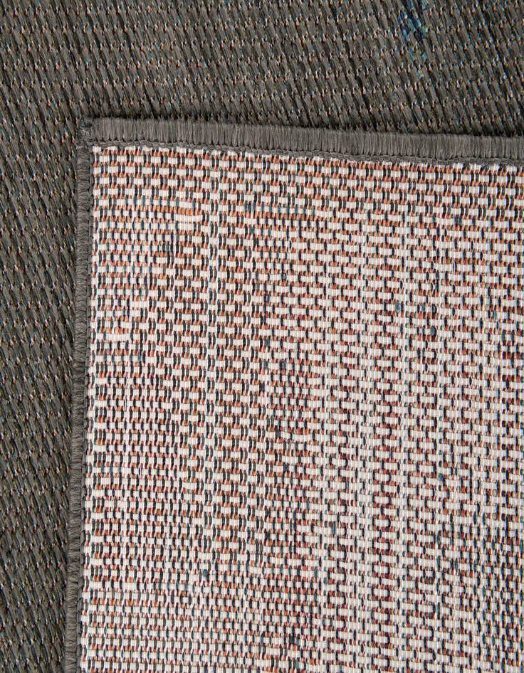 Detail image of  5' x 7' 5  Washable Baja Indoor / Outdoor Rug