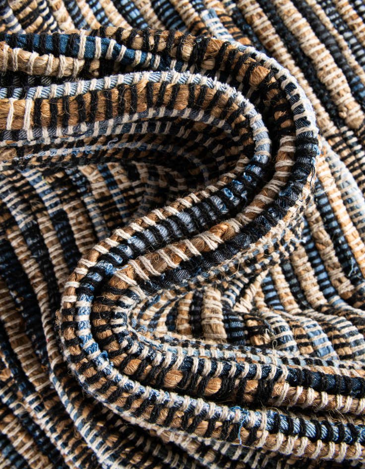 Detail image of  4' 1 x 6' 1  Hand Woven Chindi Jute Rug