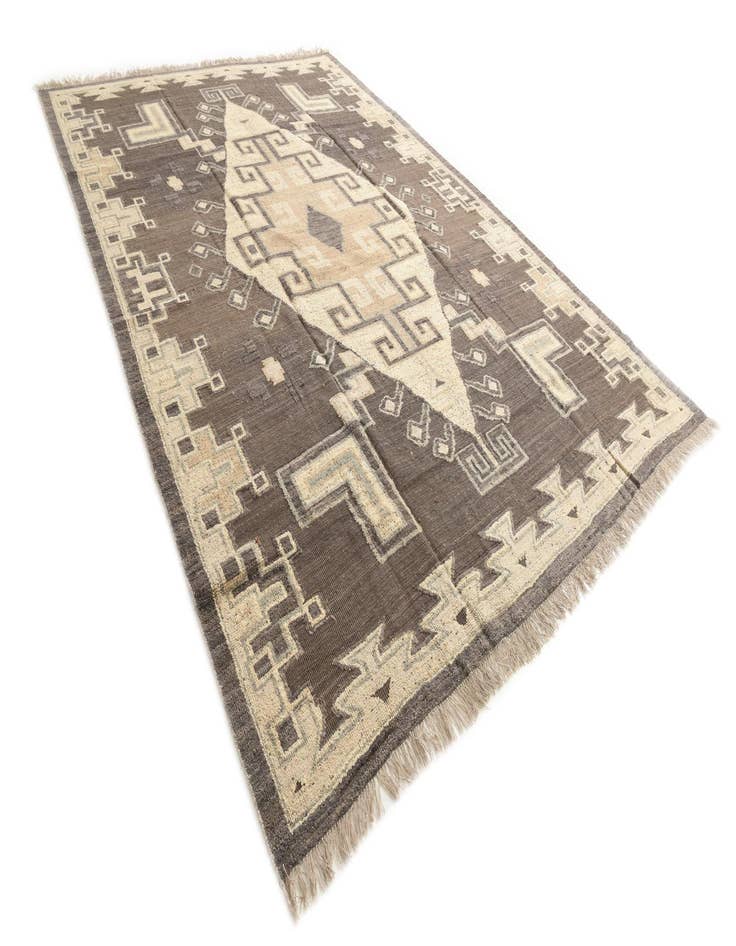 Detail image of  10' x 14' 2  Hand Knotted Darya Wool Rug