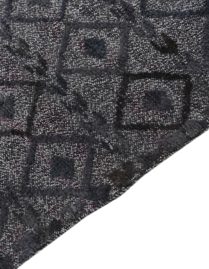 Detail image of  4' x 6'  Hand Knotted Darya Wool Rug