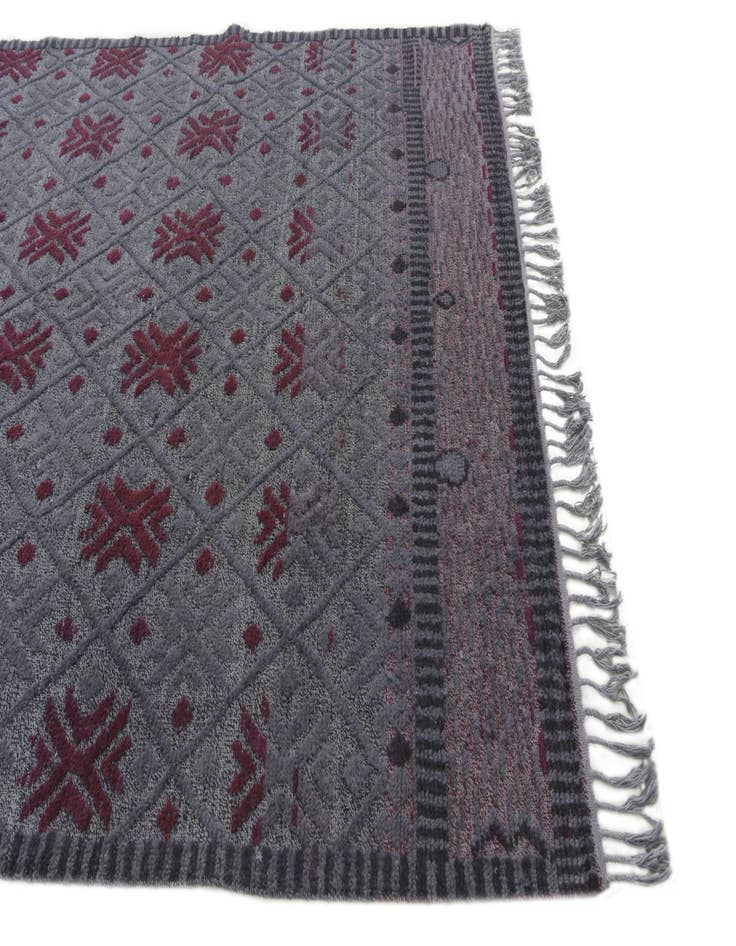 Detail image of  6' 6 x 9' 10  Hand Knotted Darya Wool Rug