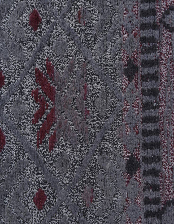 Detail image of  6' 6 x 9' 10  Hand Knotted Darya Wool Rug