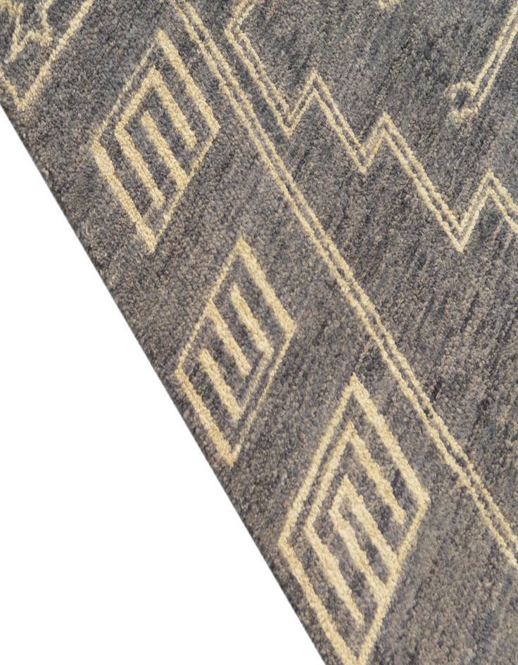 Detail image of  6' 8 x 9' 6  Hand Knotted Darya Wool Rug