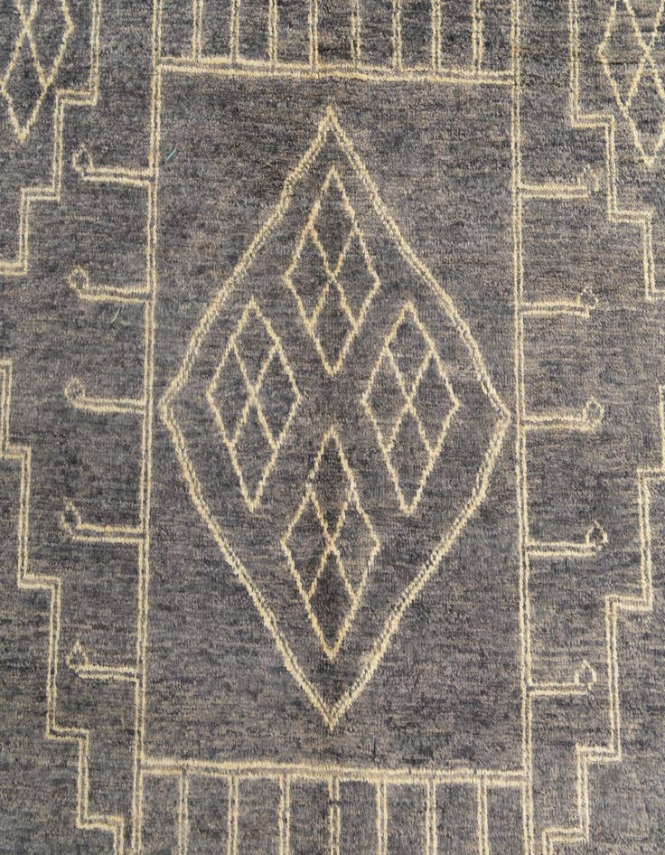Detail image of  6' 8 x 9' 6  Hand Knotted Darya Wool Rug