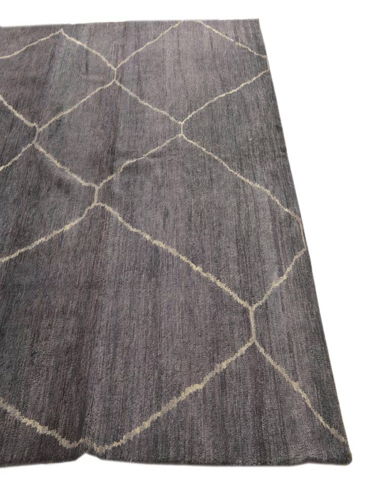 Detail image of  6' 8 x 9' 10  Hand Knotted Darya Wool Rug