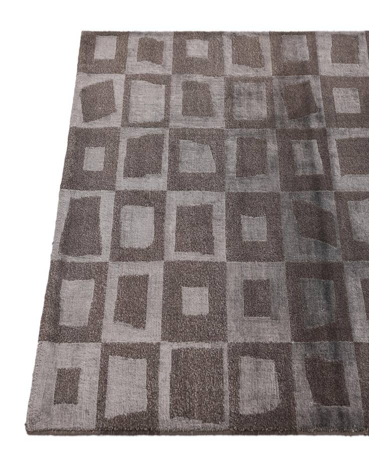 Detail image of  2' 11 x 4' 11  Hand Knotted Darya Wool Rug