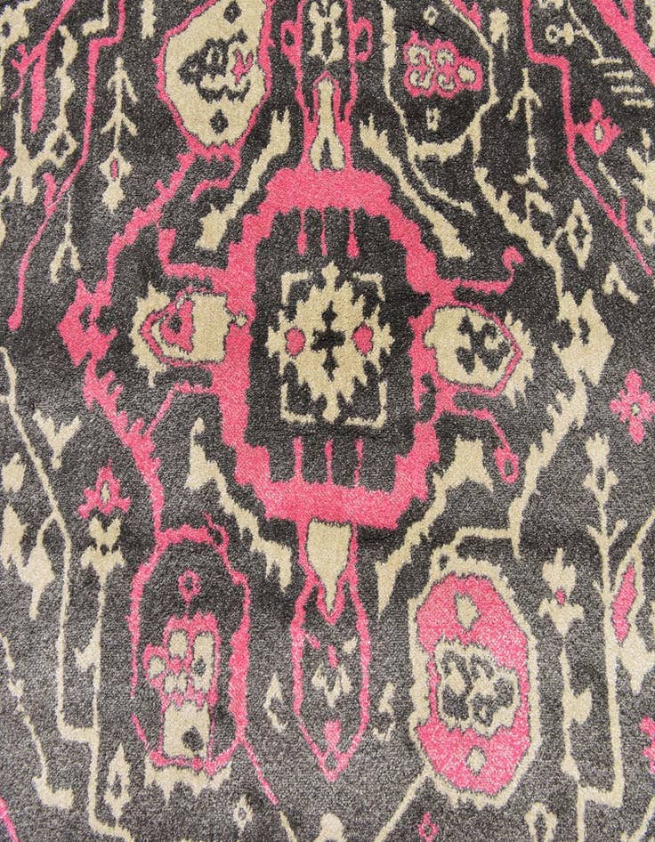 Detail image of  5' x 7' 6 Delilah Rug