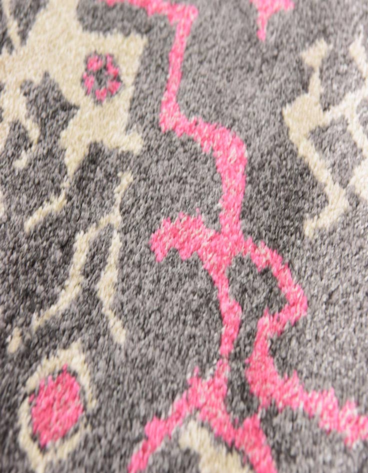 Detail image of  5' x 7' 6 Delilah Rug