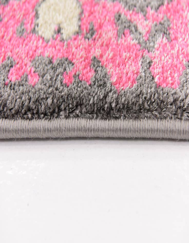 Detail image of  5' x 7' 6 Delilah Rug