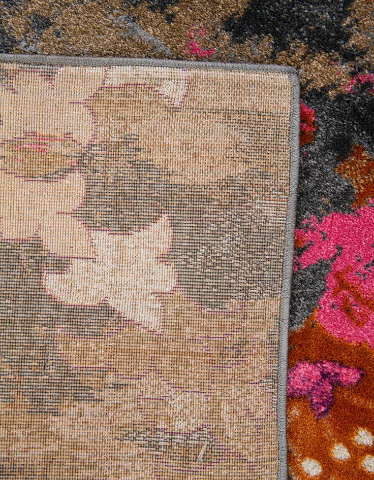 Detail image of  6' 7 x 9' 8 Delilah Rug
