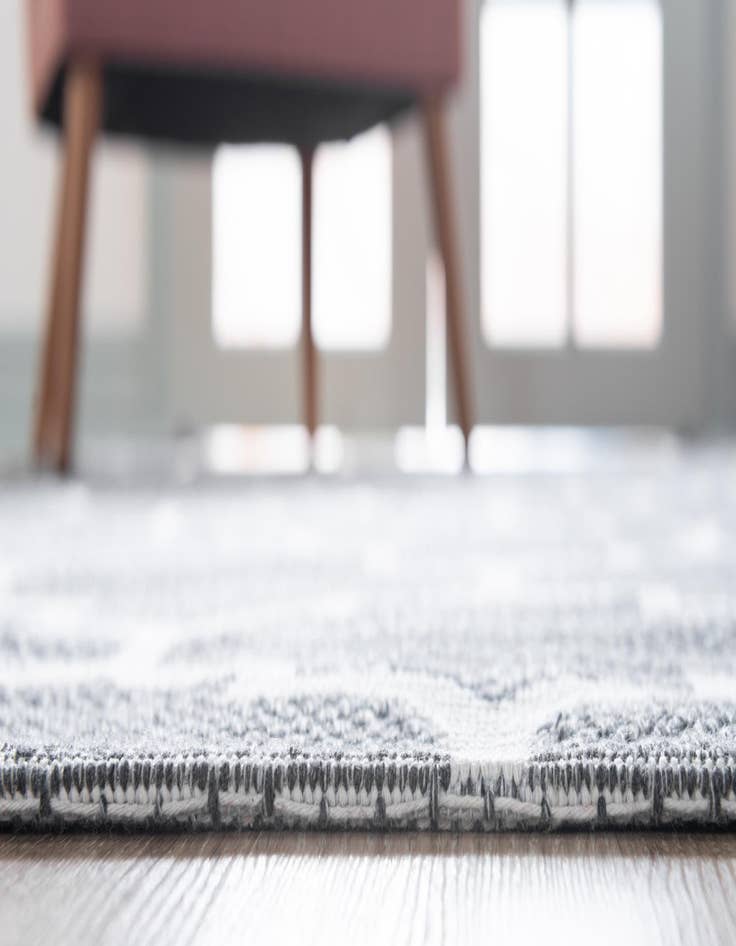 Detail image of  2' 2 x 3' Georgia Rug