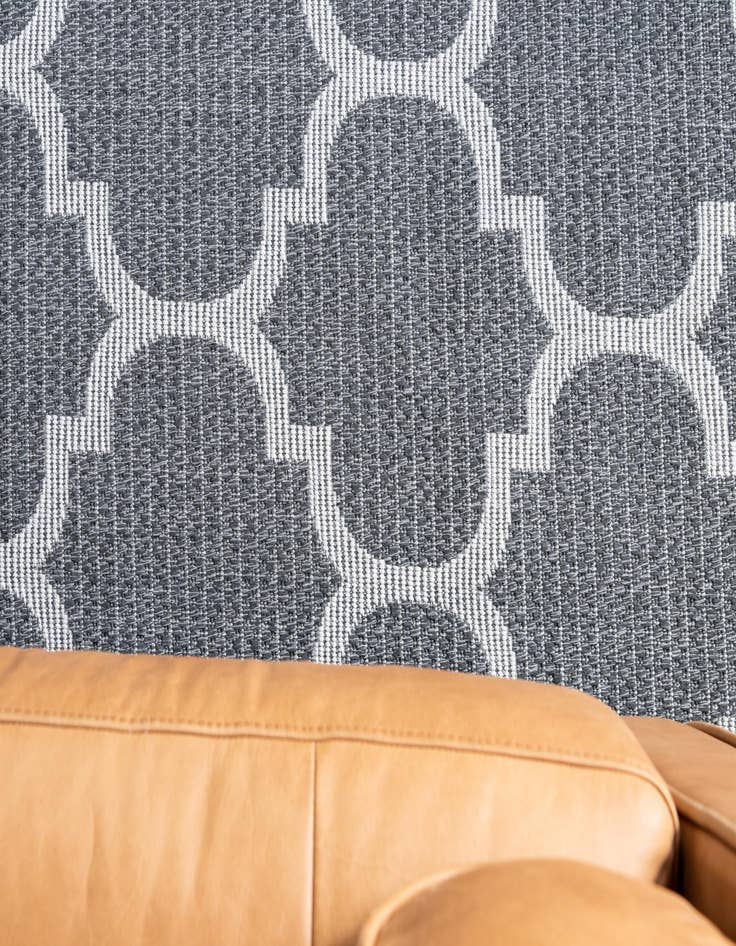 Detail image of  2' 2 x 3' Georgia Rug