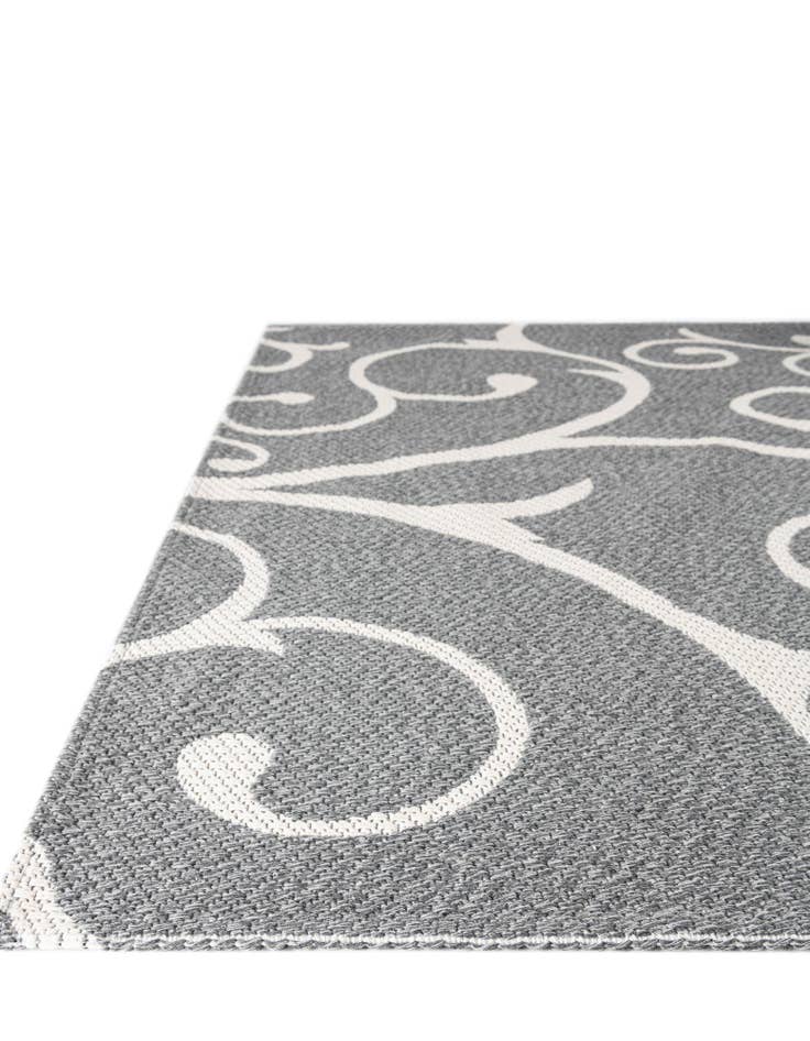 Detail image of  6' 4 x 9' Georgia Rug