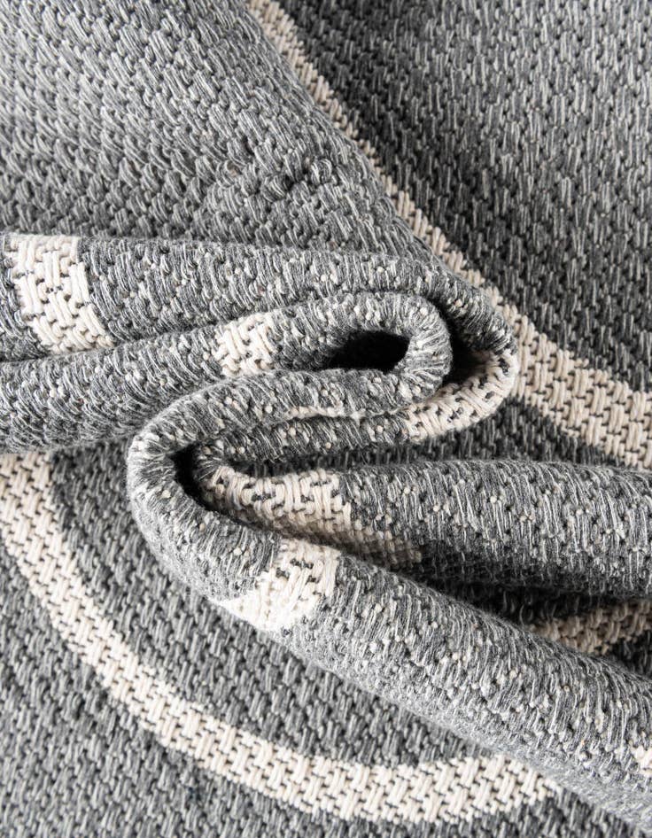 Detail image of  6' 4 x 9' Georgia Rug