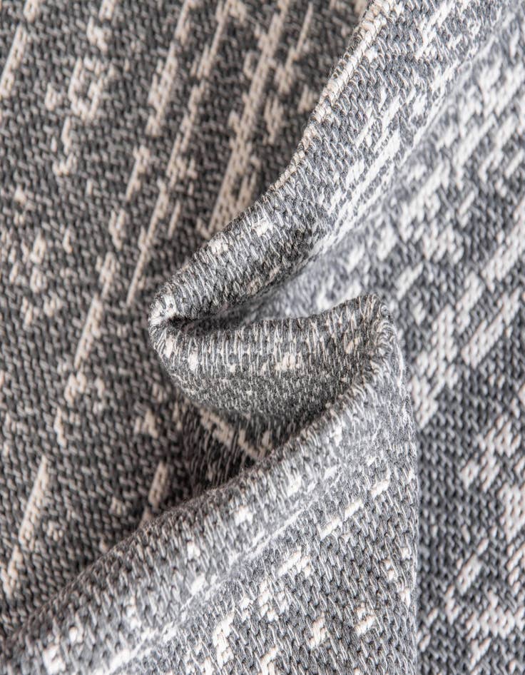 Detail image of  6' 4 x 9' Georgia Rug