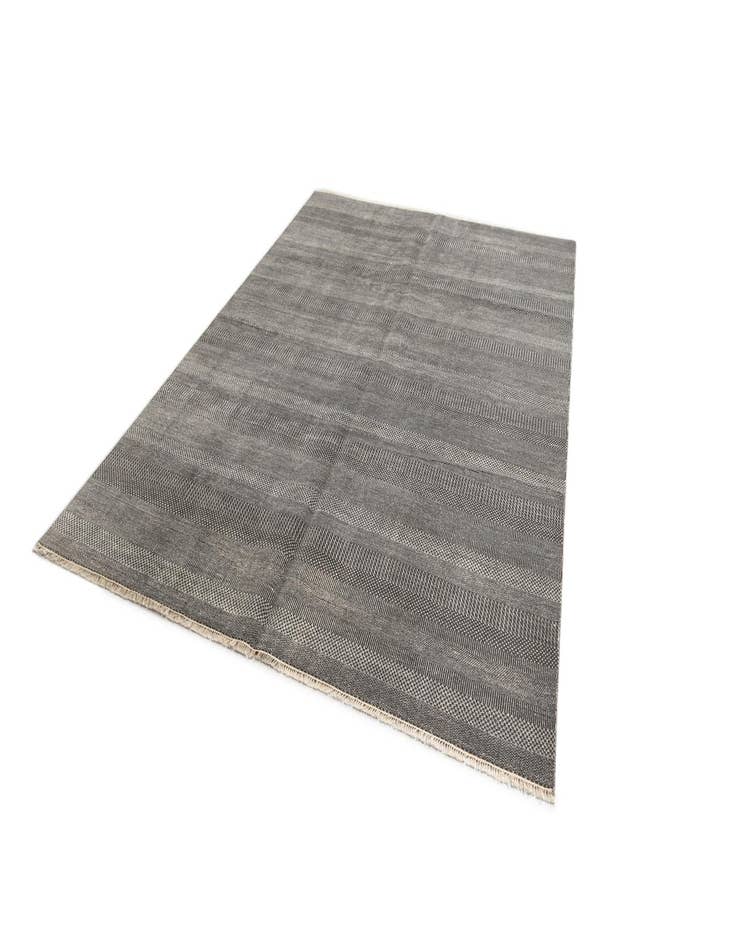 Detail image of  8' 6 x 11' 9 Kamla Wool Rug