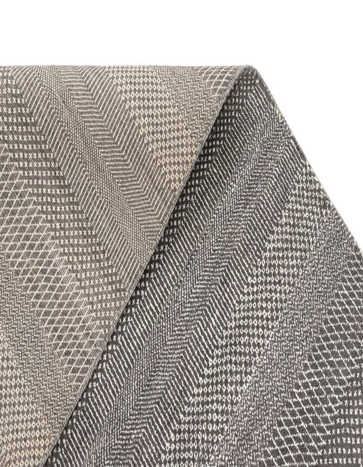 Detail image of  8' 6 x 11' 9 Kamla Wool Rug