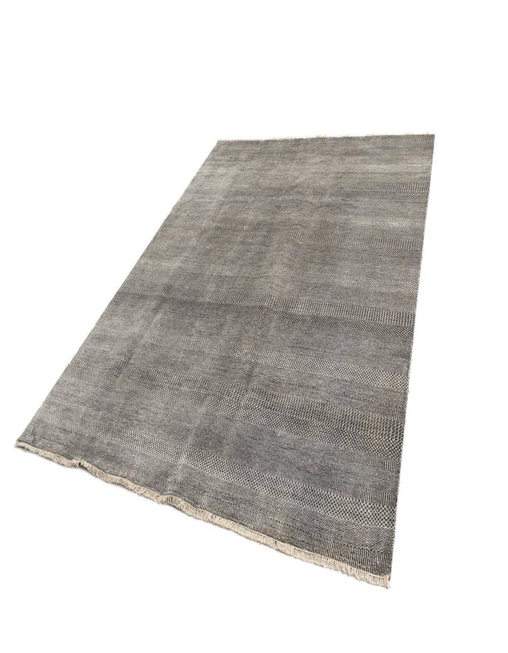 Detail image of  8' x 10' Kamla Wool Rug