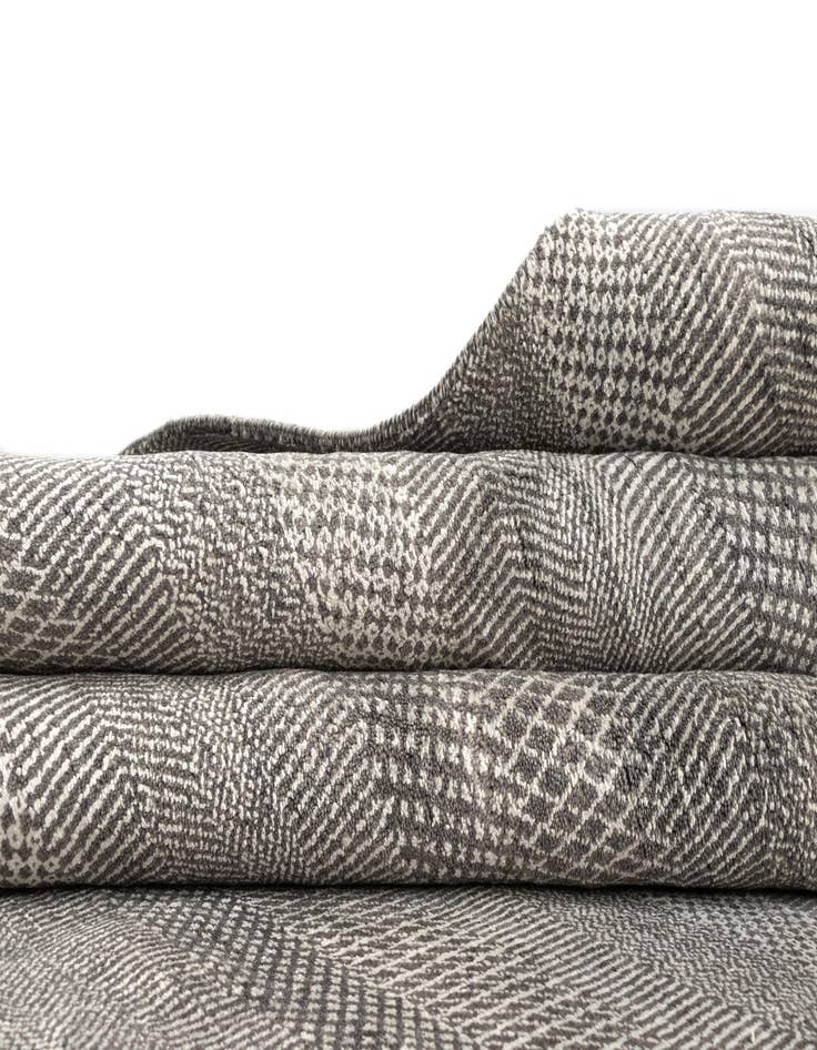 Detail image of  8' x 10' Kamla Wool Rug