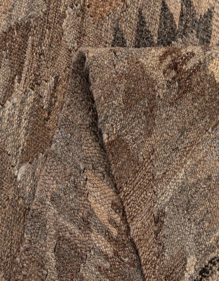 Detail image of  2' 10 x 3' 11  Hand Woven Kilim Maymana Wool Rug