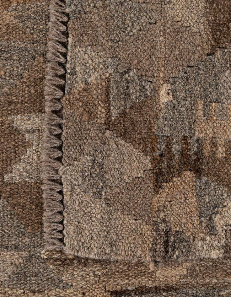 Detail image of  2' 10 x 3' 11  Hand Woven Kilim Maymana Wool Rug