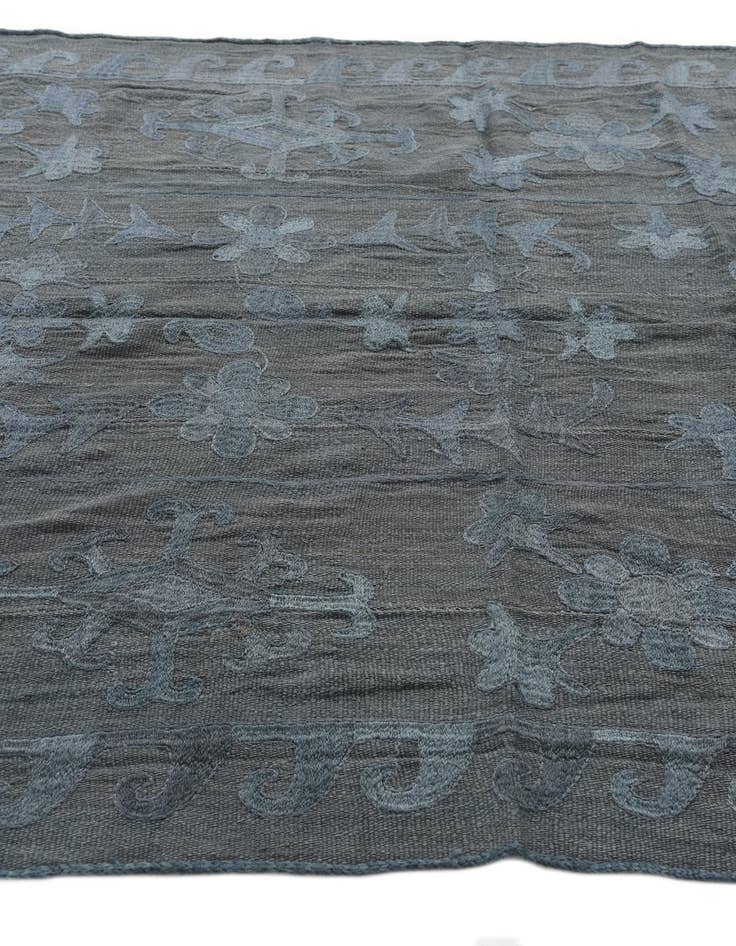 Detail image of  5' 4 x 7' 4  Hand Woven Kilim Suzani Wool Rug