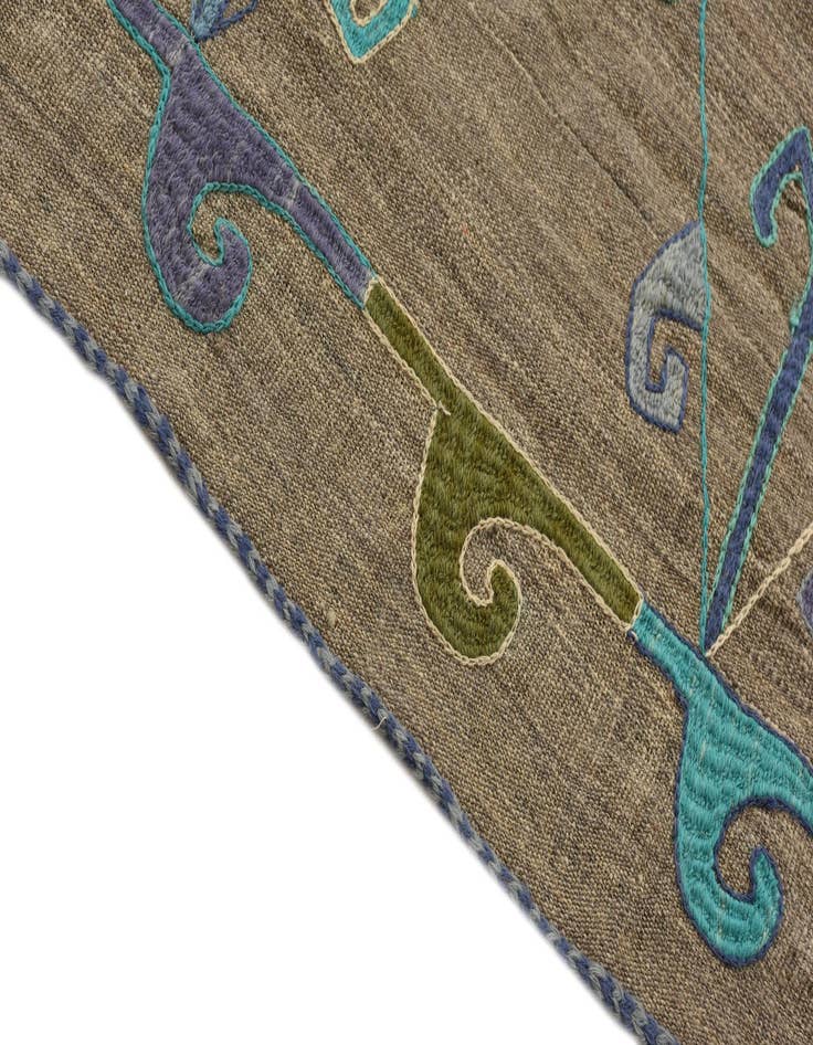 Detail image of  3' 8 x 4' 9  Hand Woven Kilim Suzani Wool Rug
