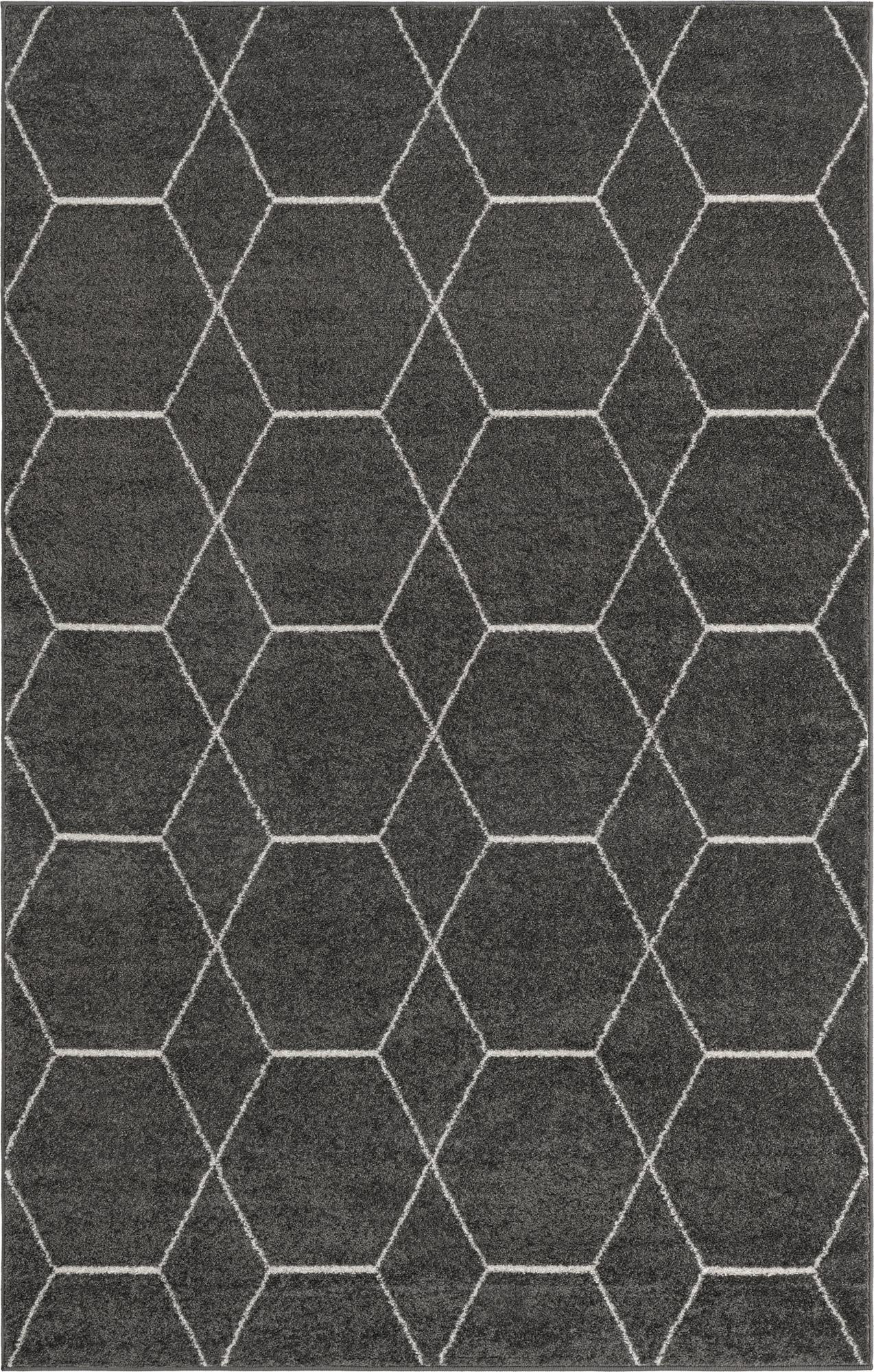  5' 3 x 8' Lattice Frieze Rug