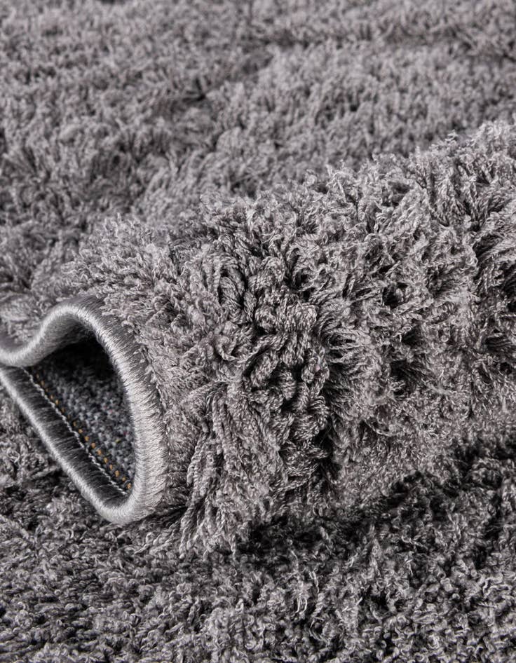 Detail image of  5' x 8' Lattice Shag Rug