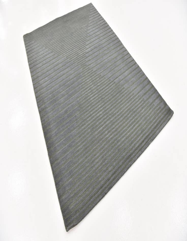 Detail image of  5' 4 x 7' 8 Luna Wool Rug