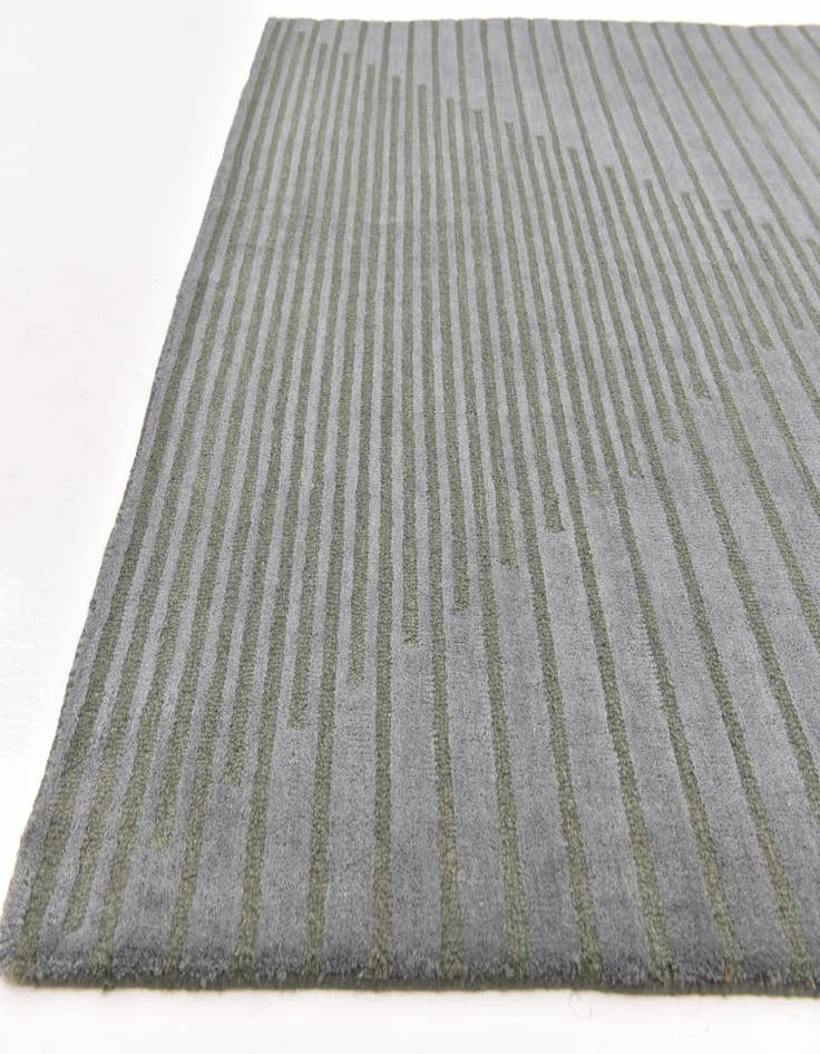 Detail image of  5' 4 x 7' 8 Luna Wool Rug