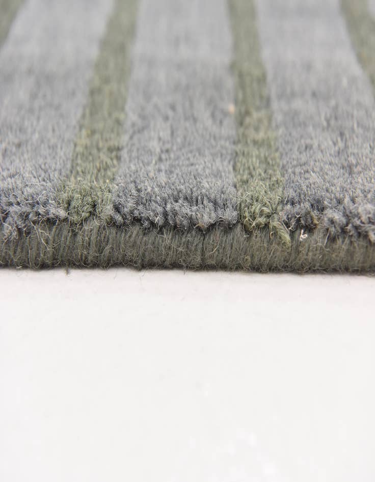 Detail image of  5' 4 x 7' 8 Luna Wool Rug