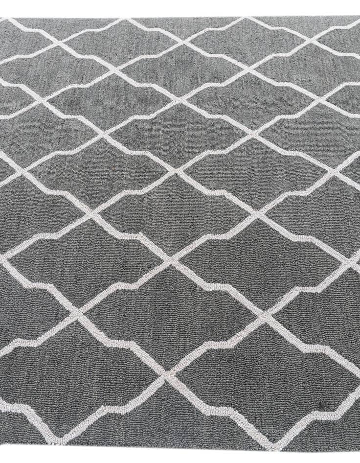 Detail image of  5' 1 x 8' Luna Rug