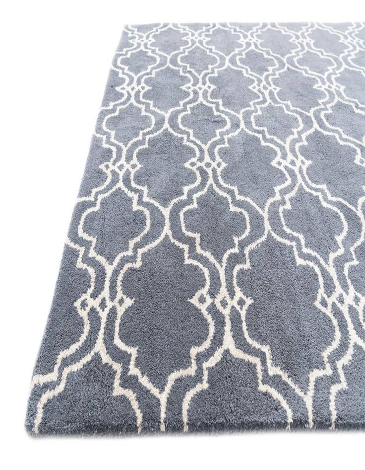 Detail image of  5' x 7' 9 Luna Rug