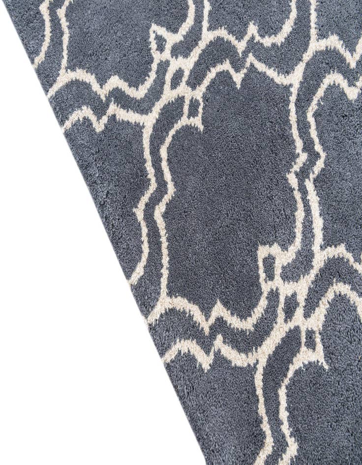 Detail image of  5' x 7' 9 Luna Rug