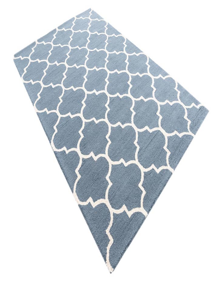 Detail image of  5' 1 x 8' Luna Rug