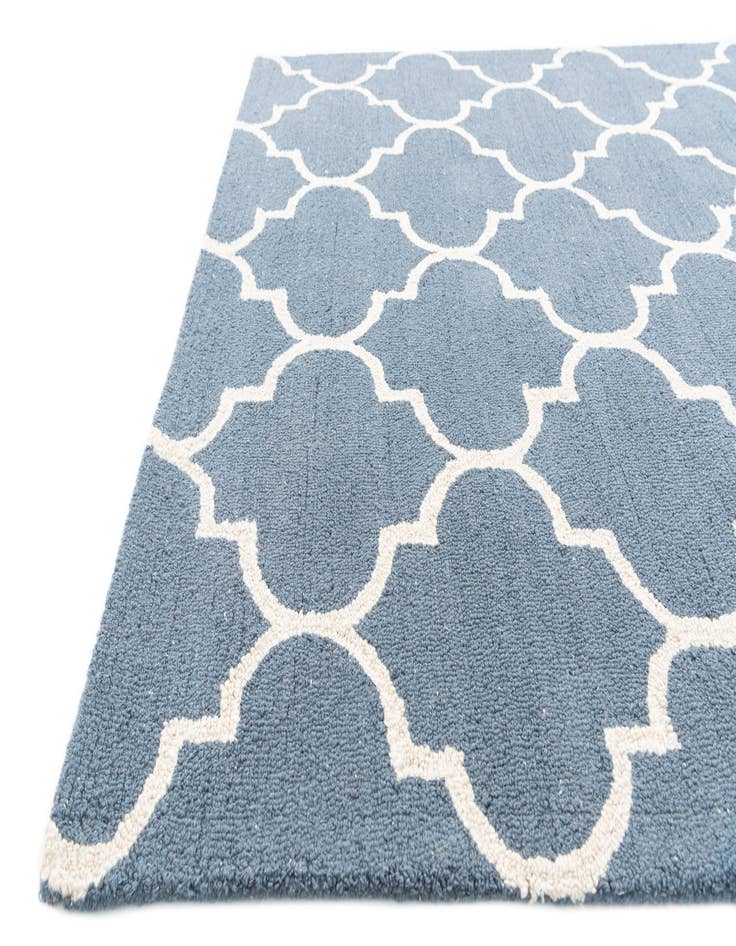 Detail image of  5' 1 x 8' Luna Rug