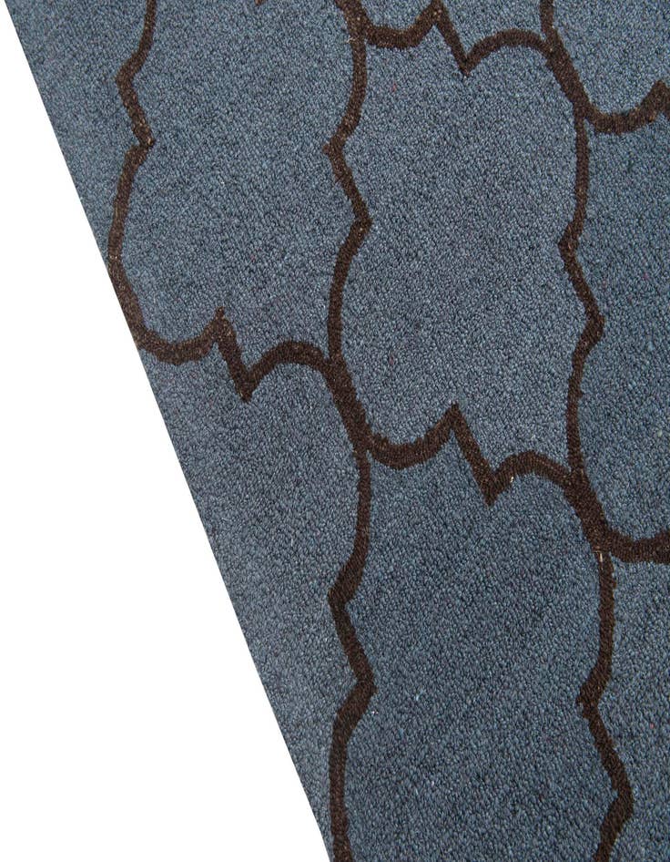 Detail image of  5' 1 x 8' Luna Rug