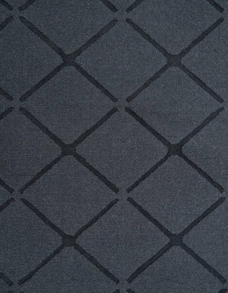 Detail image of  5' x 7' 10 Luna Rug