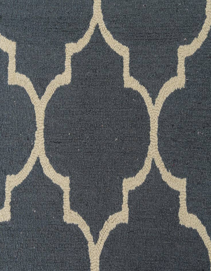 Detail image of  5' x 8' Luna Wool Rug