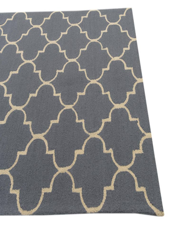 Detail image of  5' x 8' Luna Wool Rug